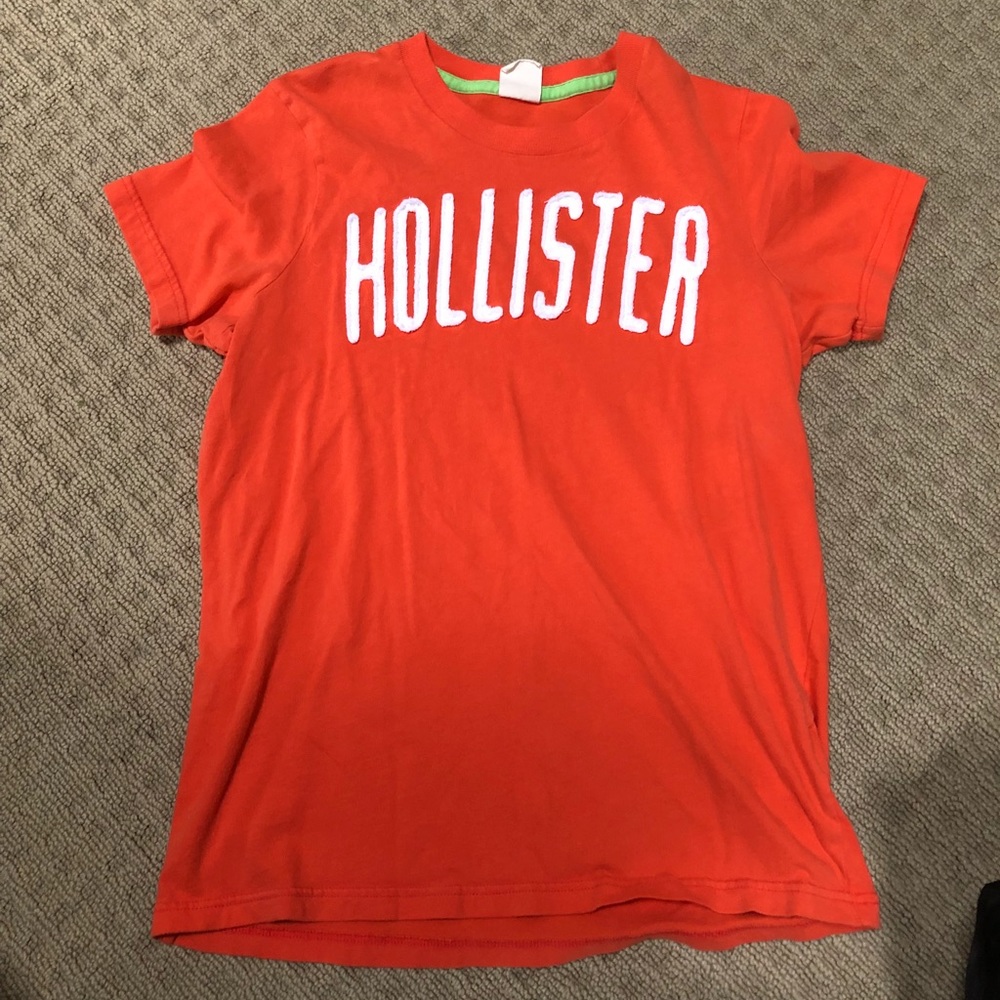 Hollister Tee